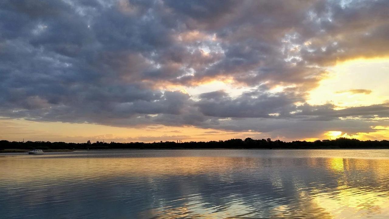 Seeblick fishing water slideshow