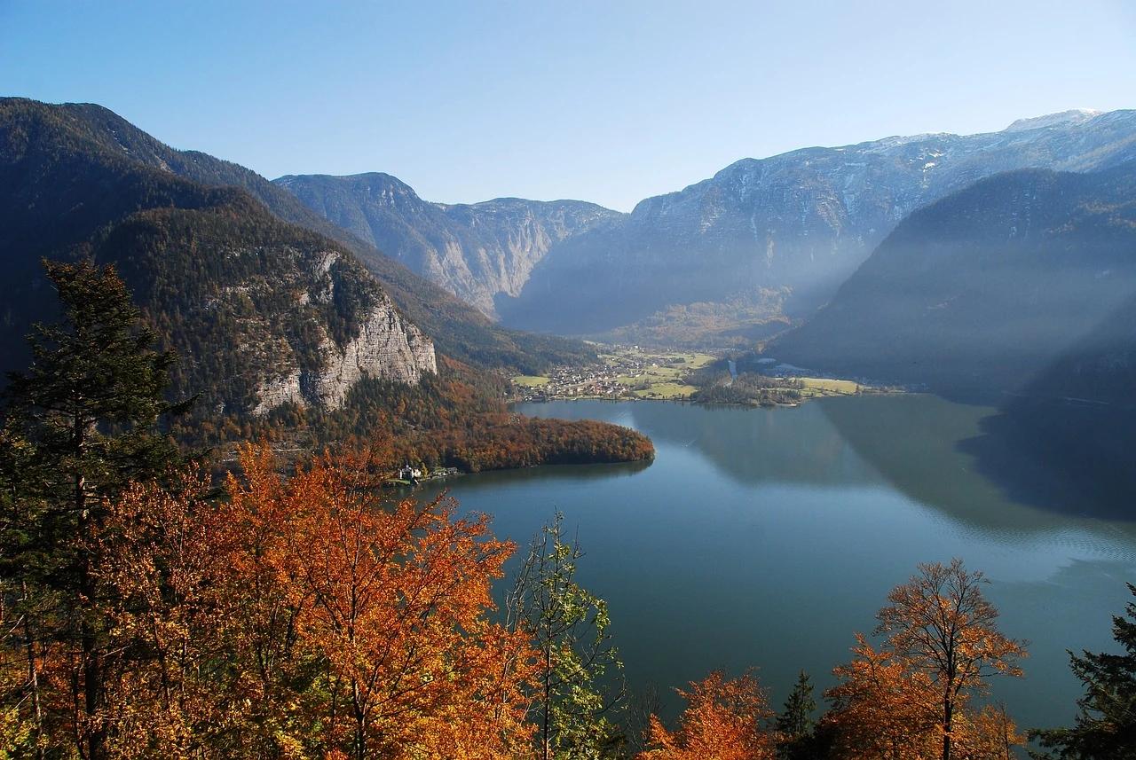 Hallstatt fishing water slideshow